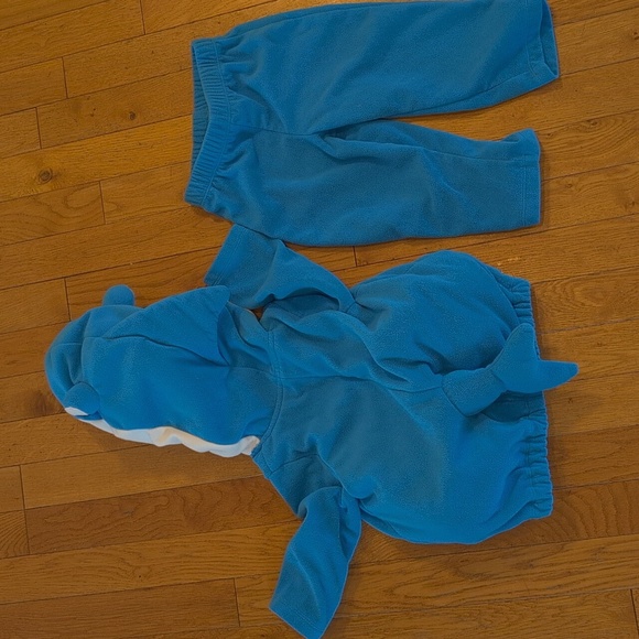 Carter's Shark Costume - Picture 9 of 9